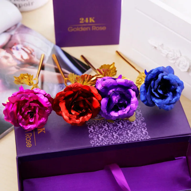 Bestes Geschenk für die Freundin: Goldene Rose als Hochzeitsdekoration, goldene Blume, goldene Rose mit Schachtel